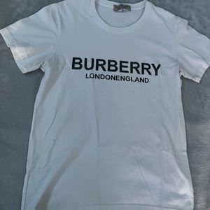 Burberry tee shirt